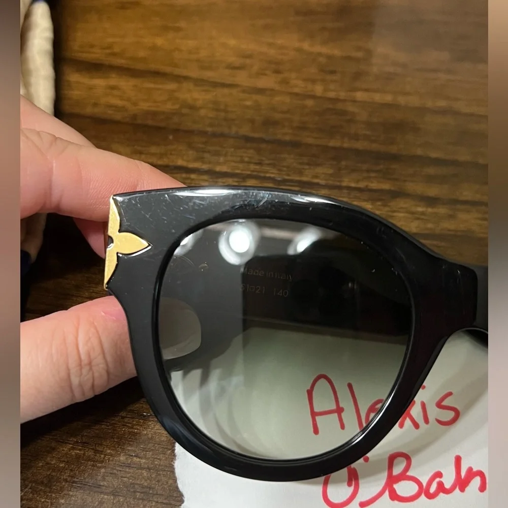 Louis Vuitton Flower Edge Round Sunlglasses - Picture 7 of 14